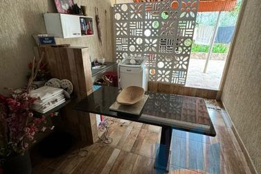 Casa &agrave; venda - 140m&sup2; - Zona I-A