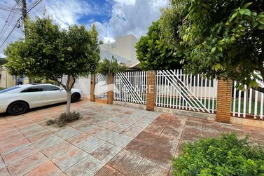 Casa &agrave; venda - 207m&sup2; - VILA INDUSTRIAL
