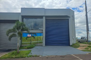 Sal&atilde;o Comercial para alugar - 210m&sup2; - Parque Irani