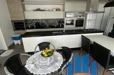 Casa &agrave; venda - 267m&sup2; - Ecoville Residence