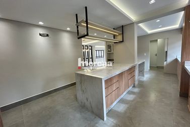 Apartamento &agrave; venda - 231m&sup2; - Zona I