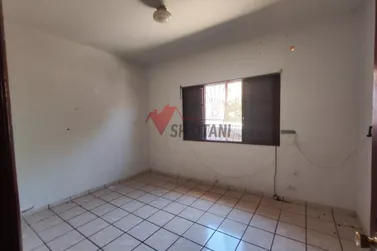 Casa &agrave; venda - Zona VI