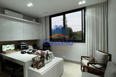 Casa &agrave; venda - 260m&sup2; - ZONA VII