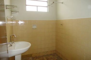 Sala Comercial &agrave; venda - 200m&sup2; - ZONA IV