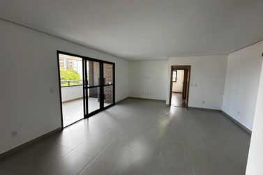 Apartamento &agrave; venda - 143m&sup2; - Zona I