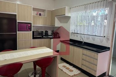 Casa &agrave; venda - 100m&sup2; - Serra dos Dourados