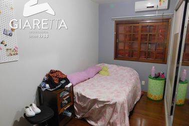 Casa &agrave; venda - 238m&sup2; - JARDIM LA SALLE