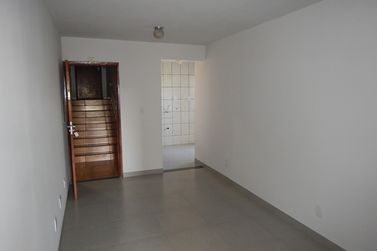 Apartamento &agrave; venda - 68m&sup2; - ZONA III