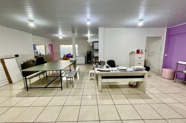 Casa &agrave; venda - 281m&sup2; - ZONA III