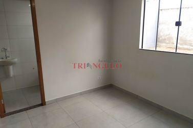 Casa para alugar - 107m&sup2; - CONJUNTO RESIDENCIAL OURO PRETO