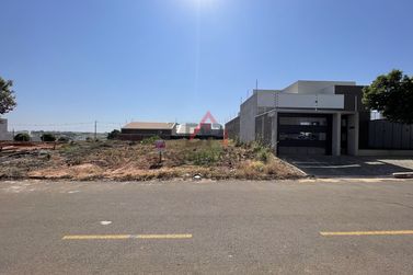 Terreno &agrave; venda - 220m&sup2; - Parque Residencial Metropolitano