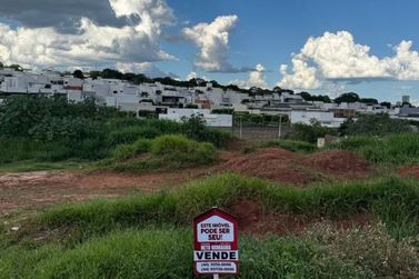 Terreno &agrave; venda - 420m&sup2; - Jardim Prad&oacute;polis
