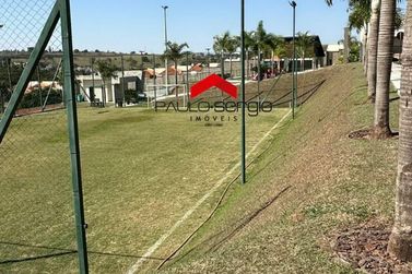 Terreno &agrave; venda - 324m&sup2; - Condom&iacute;nio Residencial Royal Garden