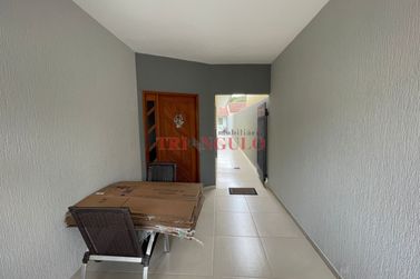 Casa &agrave; venda - 141m&sup2; - ZONA II