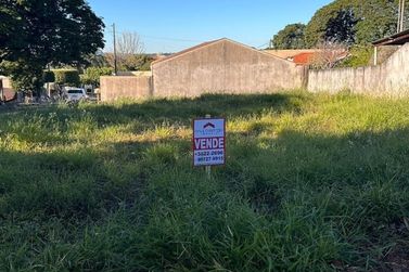 Terreno &agrave; venda - 334m&sup2; - Jardim Cruzeiro