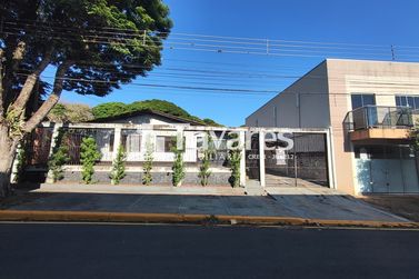 Casa &agrave; venda - 99m&sup2; - Zona VII