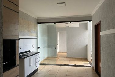 Casa &agrave; venda - 100m&sup2; - Jardim Tamoio