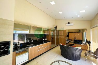 Casa &agrave; venda - 274m&sup2; - Condom&iacute;nio Cidade Jardim