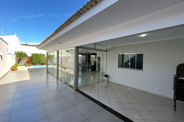 Sobrado &agrave; venda - 420m&sup2; - Jd Suzuki