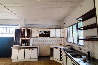 Casa &agrave; venda - 182m&sup2; - CENTRO