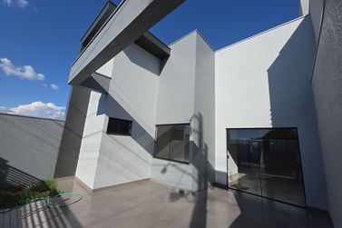 Casa &agrave; venda - 58m&sup2; - JARDIM DAS CEREJEIRAS
