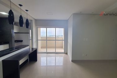 Apartamento &agrave; venda - 86m&sup2; - Zona I-a