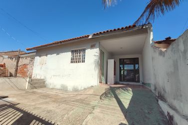 Casa &agrave; venda - 64m&sup2; - Conjunto 28 de Outubro