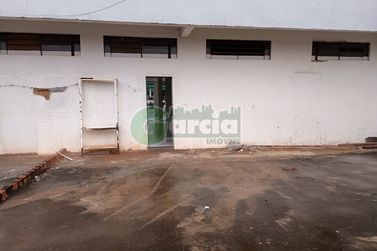 Sal&atilde;o Comercial para alugar - Zona VII