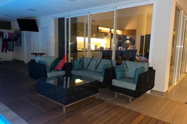 Casa &agrave; venda - 218m&sup2; - Jardim Belvedere