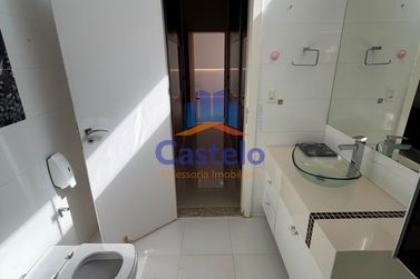 Casa &agrave; venda - 256m&sup2; - JARDIM BIRIGUI