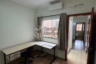 Casa &agrave; venda - 180m&sup2; - JARDIM JOTA MIRANDA