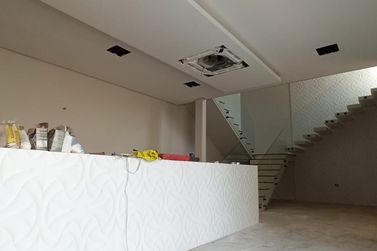 Casa &agrave; venda - 200m&sup2; - Zona VI