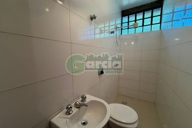 Casa para alugar - 525m&sup2; - Zona I