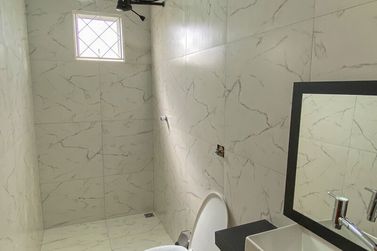 Ch&aacute;cara &agrave; venda - 40m&sup2; - -