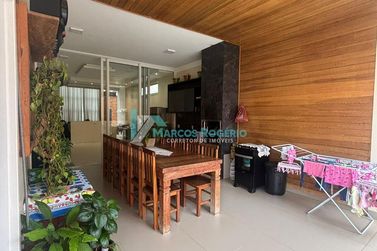 Casa &agrave; venda - 200m&sup2; - Jardim Flamboyant