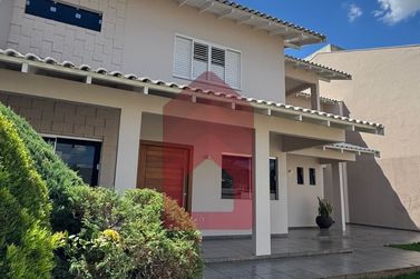Casa &agrave; venda - 332m&sup2; - Zona I