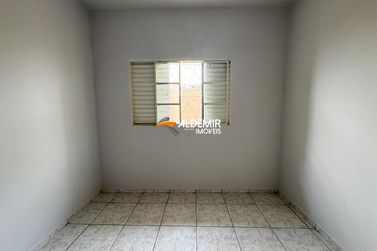 Casa para alugar - 92m&sup2; - Zona 06