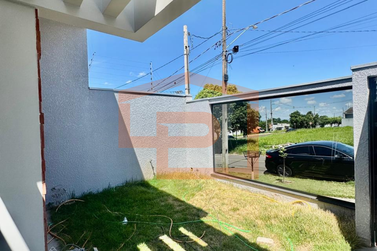 Casa &agrave; venda - 123m&sup2; - Jardim Cima