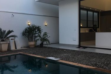 Casa &agrave; venda - 325m&sup2; - Condom&iacute;nio Central Park