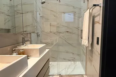 Casa &agrave; venda - 253m&sup2; - Paysage Essenza Condom&iacute;nio