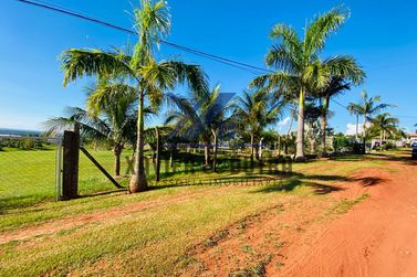 Terreno &agrave; venda - 1m&sup2; - Ao lado da avenida nova