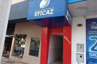 Sal&atilde;o Comercial para alugar - 880m&sup2; - Zona III