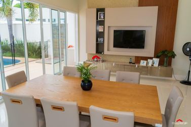 Casa &agrave; venda - 307m&sup2; - Condom&iacute;nio Central Park