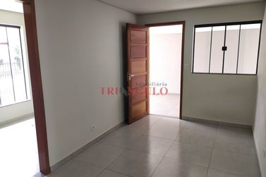 Casa para alugar - 107m&sup2; - CONJUNTO RESIDENCIAL OURO PRETO
