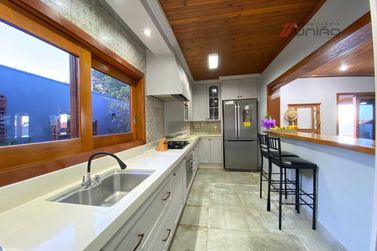 Casa &agrave; venda - 420m&sup2; - Zona I-a