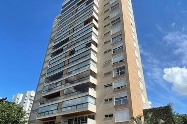 Apartamento &agrave; venda - 173m&sup2; - Zona I