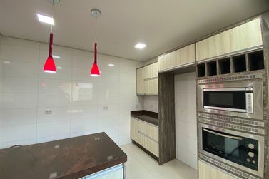 Casa &agrave; venda - 250m&sup2; - Zona II