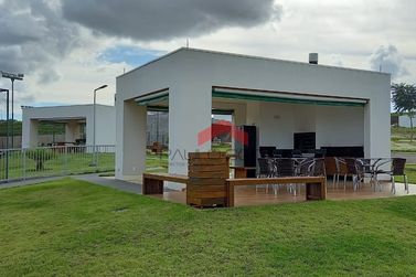 Terreno &agrave; venda - 252m&sup2; - Condom&iacute;nio Essenza