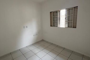 Casa para alugar - 80m&sup2; - Parque Bandeirantes