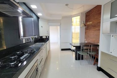 Apartamento &agrave; venda - 269m&sup2; - Zona III